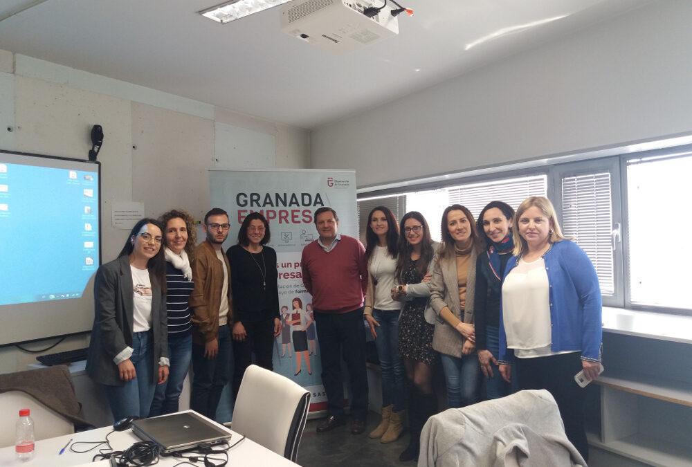 Los agentes de los municipios participan en una formación sobre los recursos de Granada Empresas para los emprendedores